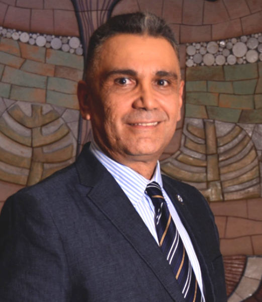 Coach Larry Carmona